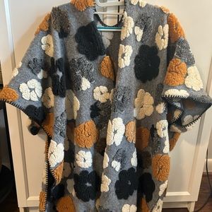 Floral Retro Poncho / Ruana, One Size